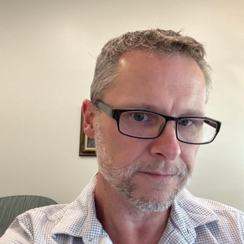 Headshot of John Lee, LPC