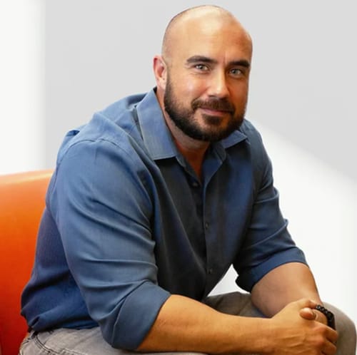 Headshot of Russell Akard, LCSW