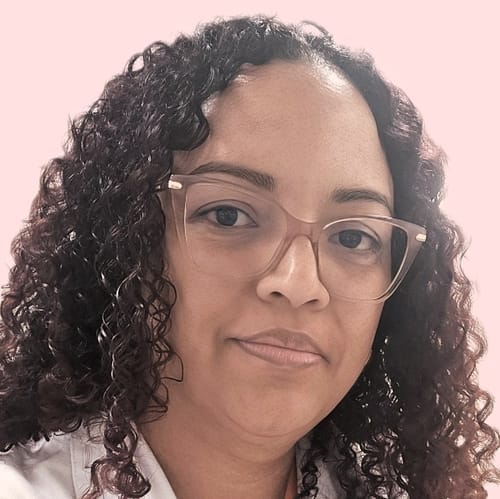 Headshot of Aylen Pascual Perez, APRN