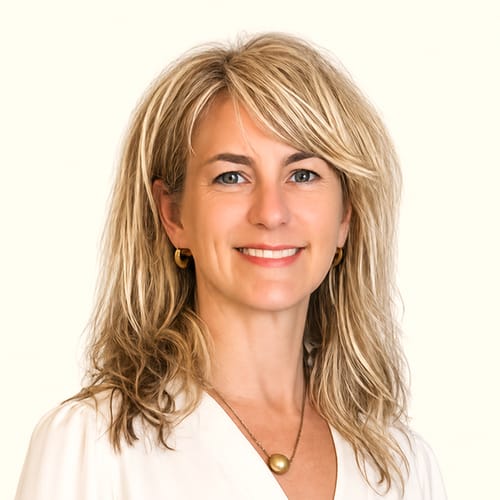 Headshot of Julie Mannon, LPC
