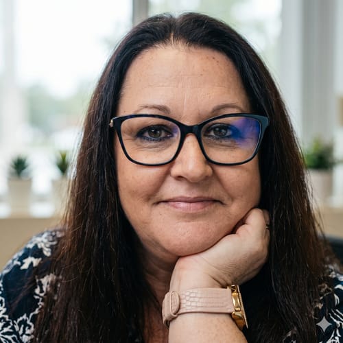 Headshot of Tanya Davis, LCSW