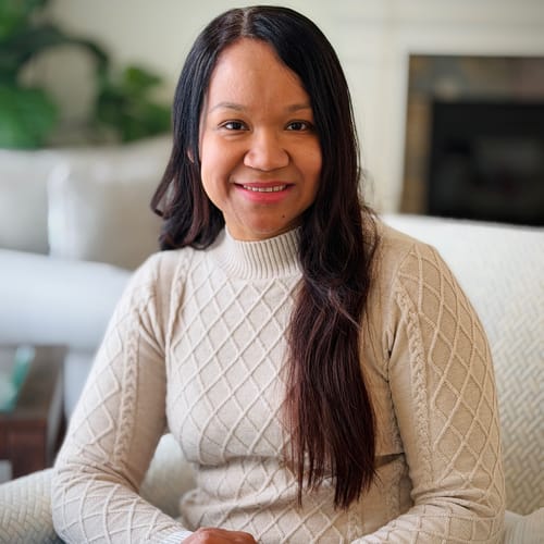 Headshot of Josefina Pena-Ogando, LMSW