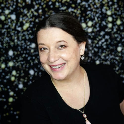 Headshot of Elizabeth Wine, LSCSW