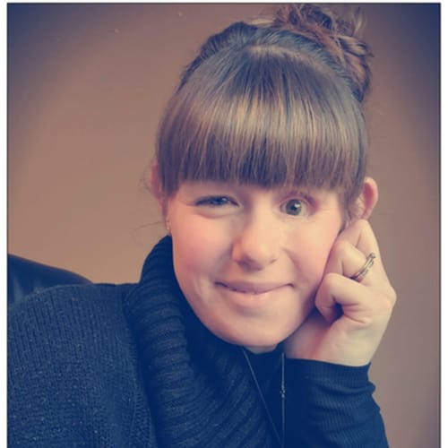 Headshot of Nicole Decher, LCSW