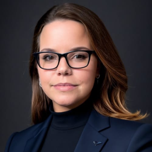 Headshot of Claudia Alvarez, LPC