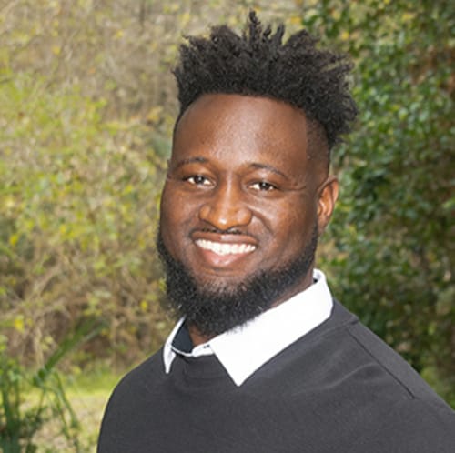 Headshot of DeCarlos Scippio, LCSW