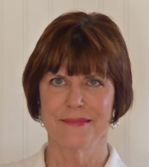 Headshot of Laura Smith, LCSW