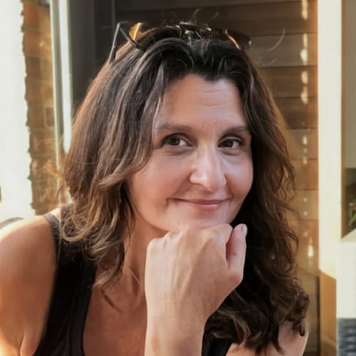 Headshot of Dayna DeCristoferi, LMFT