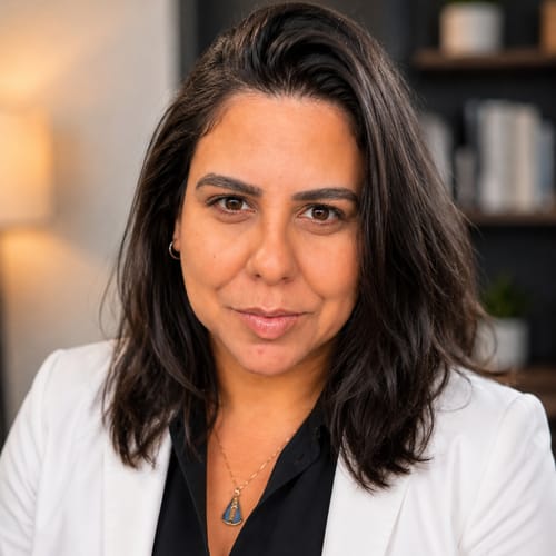 Headshot of Vitoria Basora, APRN