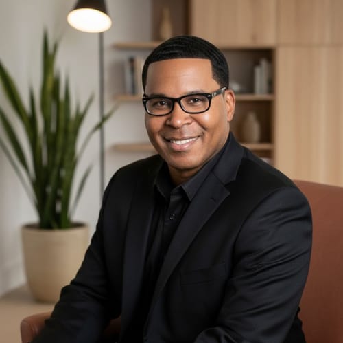 Headshot of Ra'Shawd E. Davis, LPCC