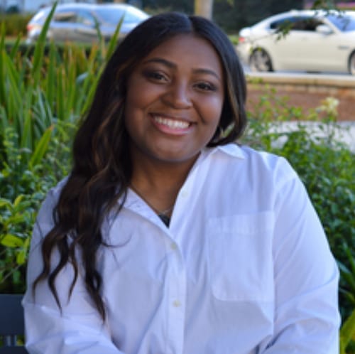 Headshot of Kelly Riascos, LCSW