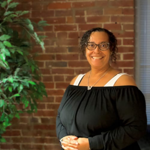 Headshot of Arnisha Patrice Keyes, LPC