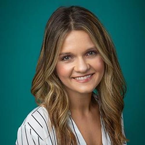 Headshot of Stephanie Flier, LCSW