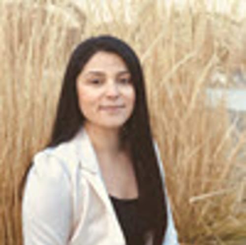 Headshot of Laura Miramontes, LMFT