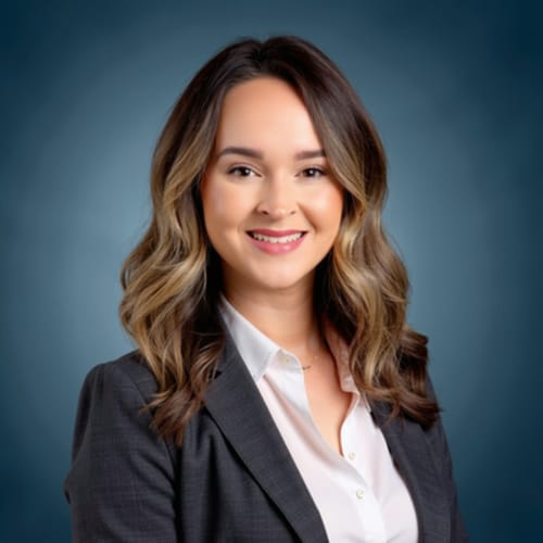 Headshot of Elizabeth Eason, LCSW