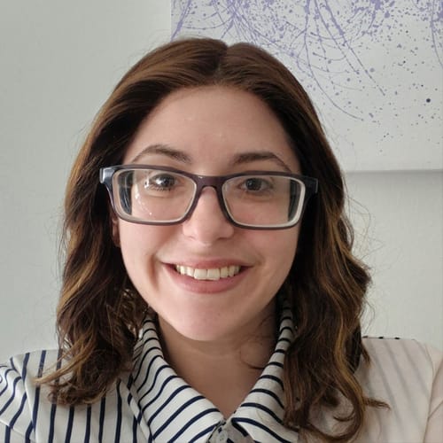 Headshot of Stephanie Ashkenazy, LCSW