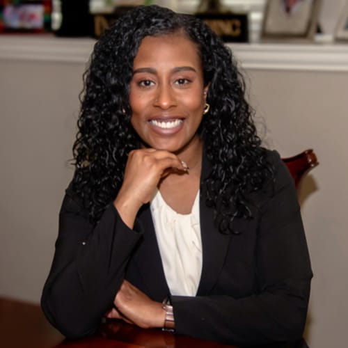 Headshot of Jael Shackleford, LPC