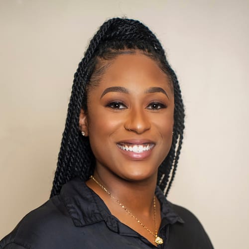 Headshot of Sydne Hennings, LMHC
