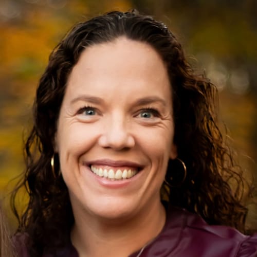 Headshot of Robyn Richardson, LCSW
