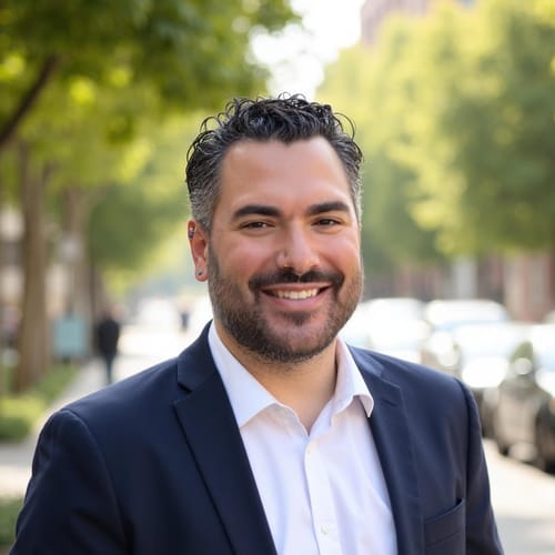 Headshot of Anthony Vajda, LPCMH