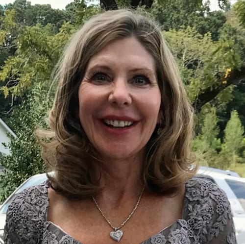 Headshot of Deanna Renz, APRN