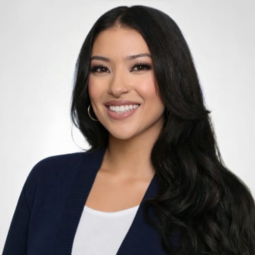 Headshot of Devon Torres, LMFT