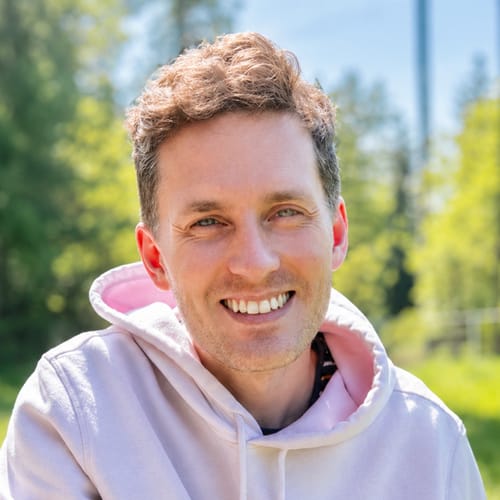 Headshot of Todd Burditt, LMHC
