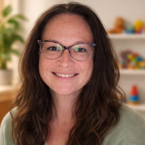 Headshot of Erica Davies, LICENSED_PSYCHOLOGIST