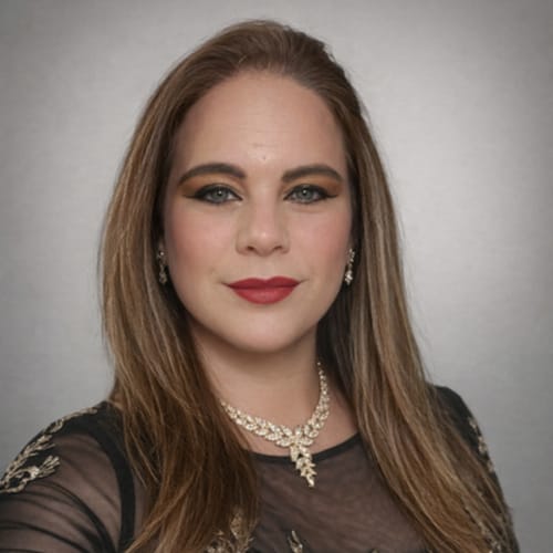 Headshot of Ariamna Ramirez, LMHC