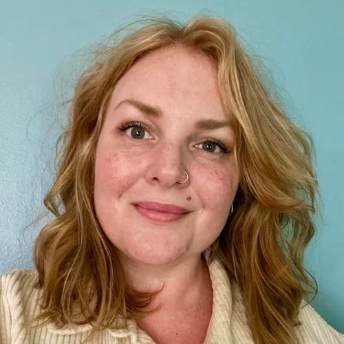 Headshot of Shannon Le Corre, LICSW
