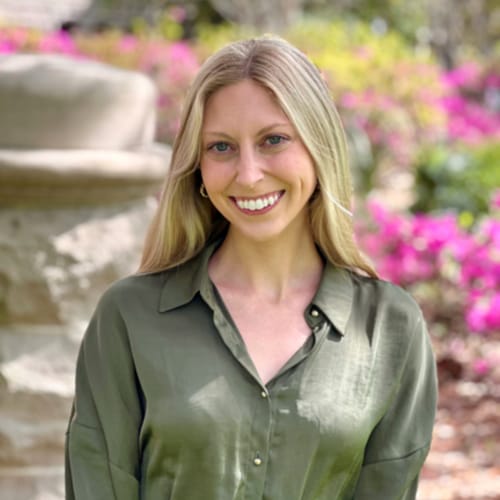 Headshot of Ariana Benes, LCSW