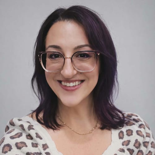 Headshot of Taren Growe, LMSW