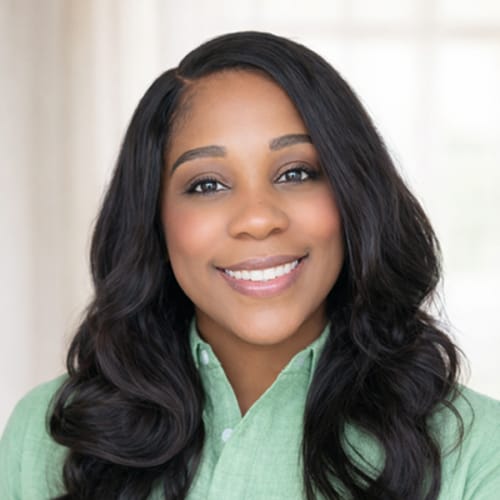 Headshot of Geraldine McKinnon, LCSW