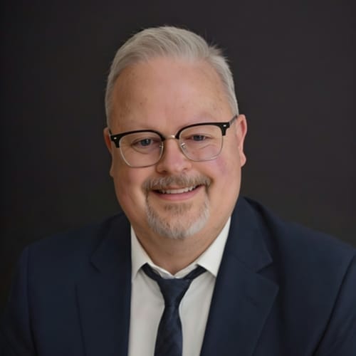 Headshot of Shane Seabourn, LCSW