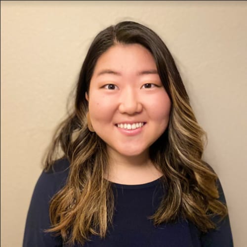 Headshot of Ashley Yoo, LMFT