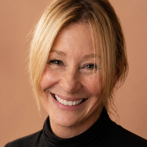 Headshot of Jane Flores, LMHC