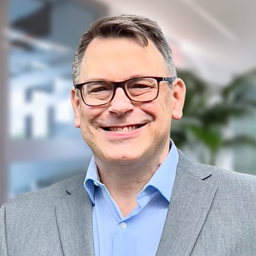 Headshot of Steve Powers, LPC