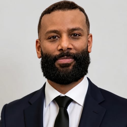 Headshot of Karim Elsayed, APN