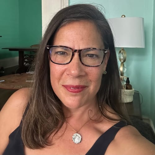 Headshot of Leanne Jaffe, LCSW