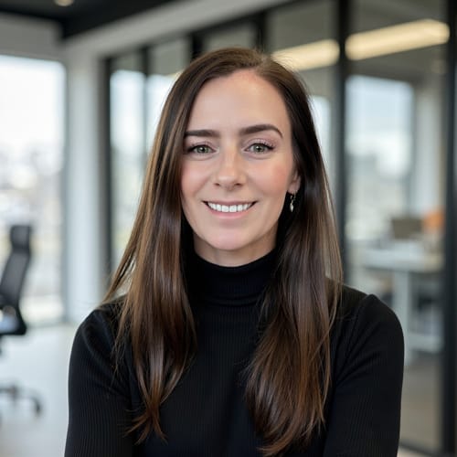 Headshot of Sara Bilik, LCSW