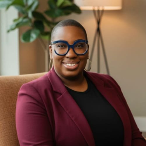 Headshot of Tyeisha Mills, LCSW