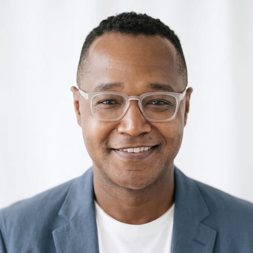 Headshot of Charles Quinn, LPC