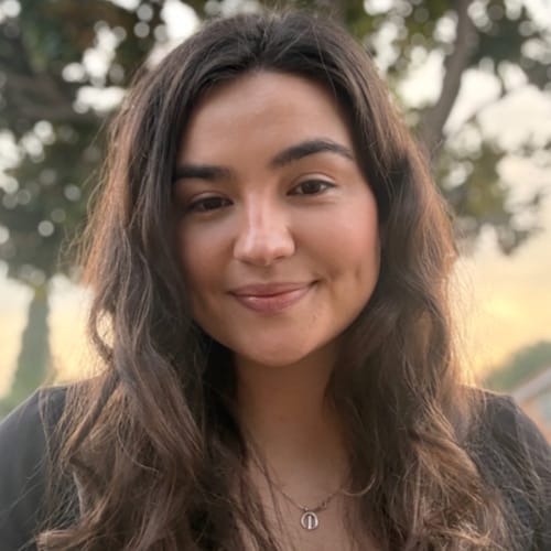 Headshot of Erika Nguyen, LMFT