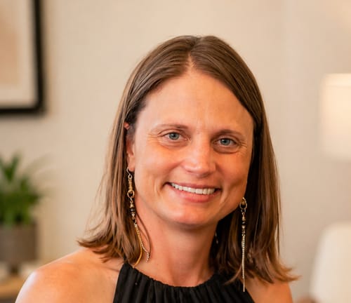 Headshot of Sarah Rasmussen, LCSW