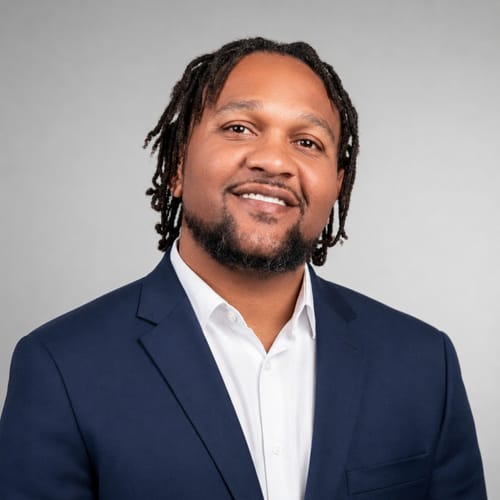Headshot of Antoine Gray, LCSW