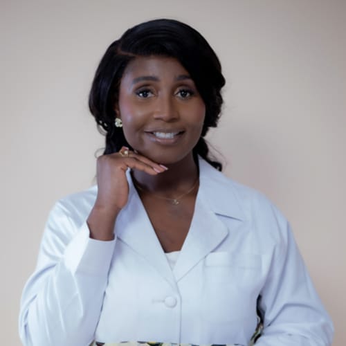 Headshot of Linda Agyapong, NP