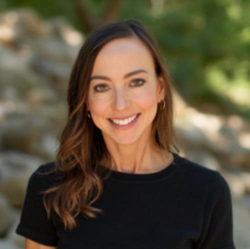Headshot of Carol Dawidowicz, LMFT
