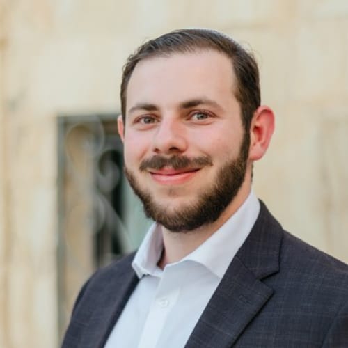 Headshot of Zev Krausman, LMHC