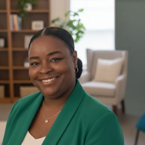 Headshot of Ashleigh Singleton, LMSW