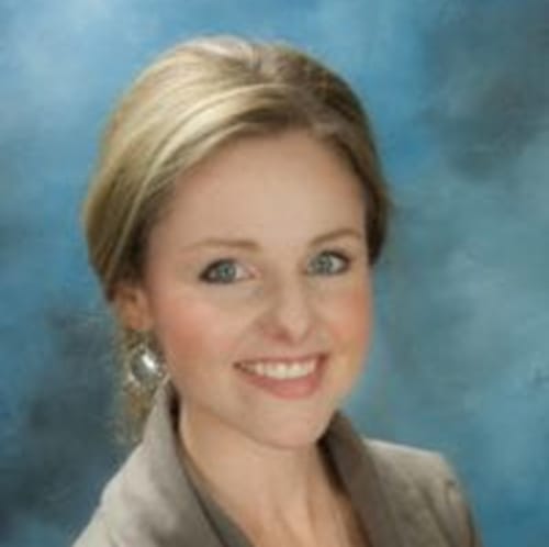 Headshot of Lana Gulsvig, LICSW